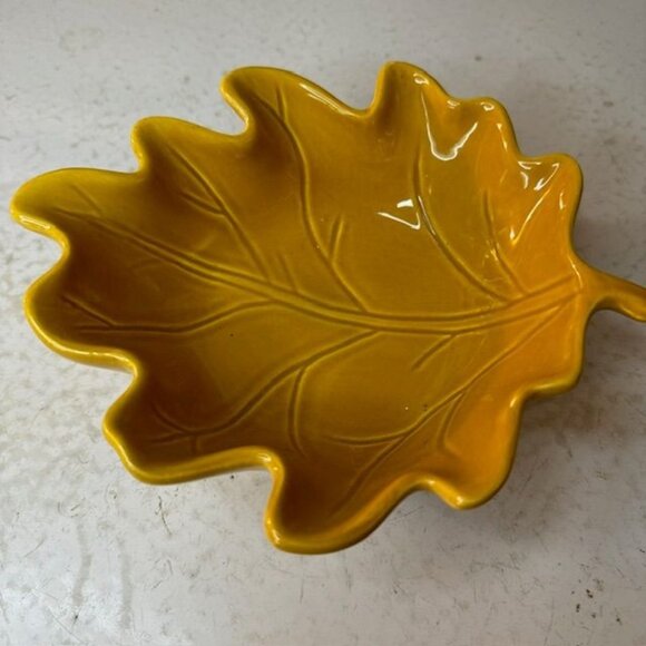 Yellow Leaf-Shaped Ceramic Trinket Dish By Pier 1 Imports - Picture 1 of 4